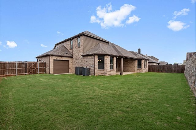 1953 Silver Falls Drive, Burleson, TX 76028