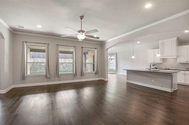 1953 Silver Falls Drive, Burleson, TX 76028