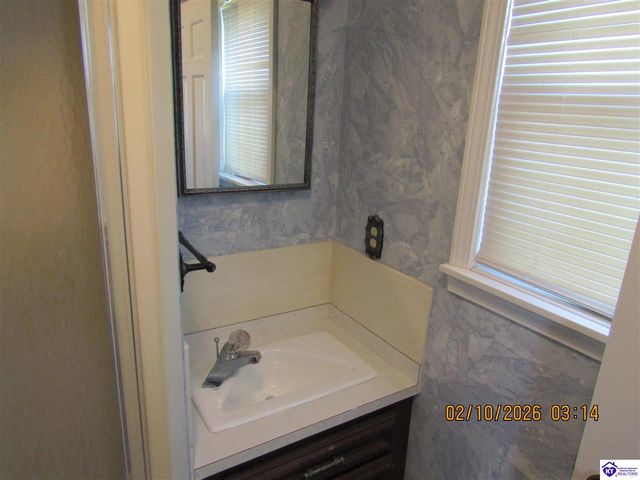 3345 New Glendale Road, Elizabethtown, KY 42701