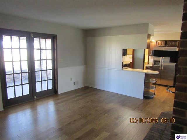 3345 New Glendale Road, Elizabethtown, KY 42701