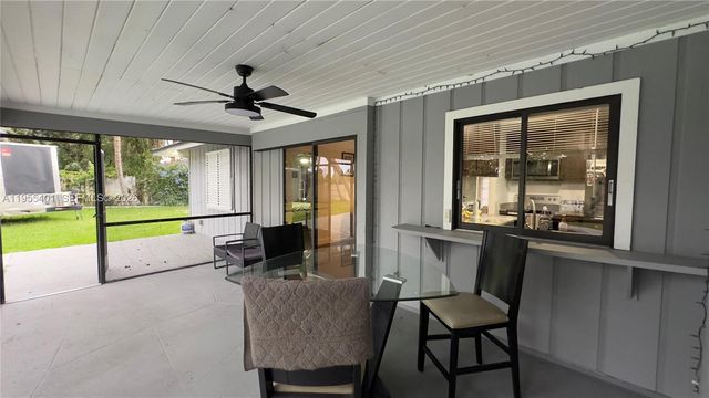 323 W Canterbury Dr W, Riviera Beach, FL 33407