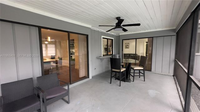 323 W Canterbury Dr W, Riviera Beach, FL 33407