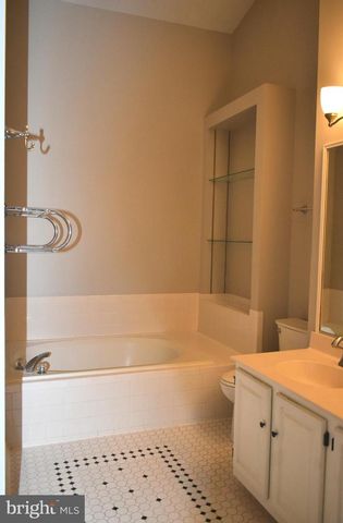 46336 HAVEN TER, Sterling, VA 20165