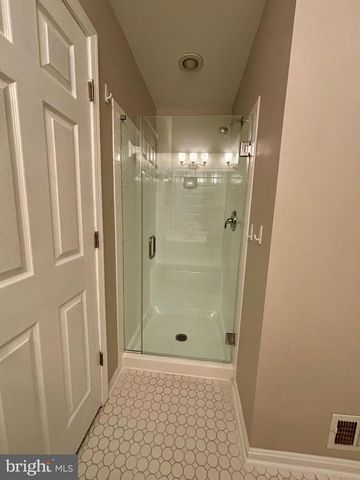 46336 HAVEN TER, Sterling, VA 20165