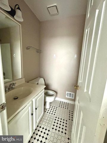 46336 HAVEN TER, Sterling, VA 20165