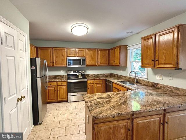 46336 HAVEN TER, Sterling, VA 20165