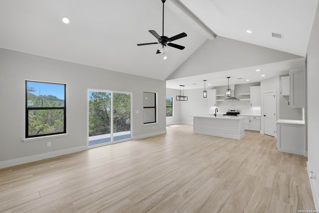 1750 Cottonwood Rd, Fischer, TX 78623