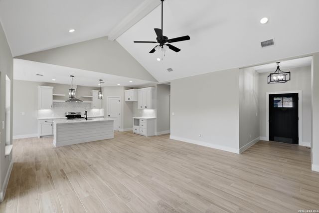 1750 Cottonwood Rd, Fischer, TX 78623
