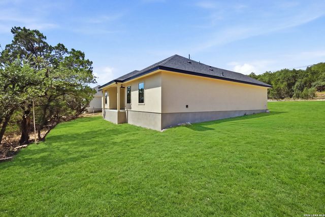 1750 Cottonwood Rd, Fischer, TX 78623
