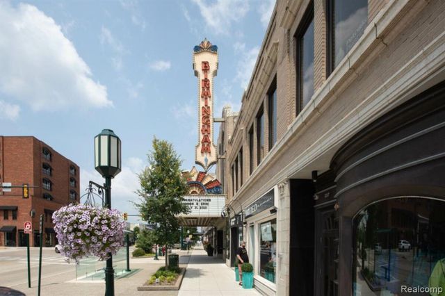 1722 Graefield Road 46, Birmingham, MI 48009