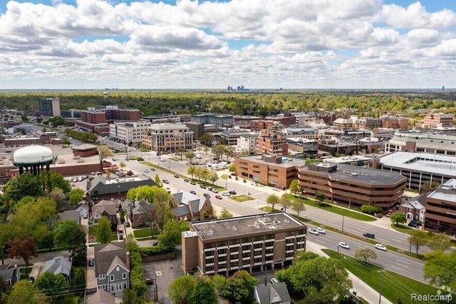 1722 Graefield Road 46, Birmingham, MI 48009