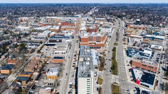 1722 Graefield Road 46, Birmingham, MI 48009
