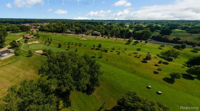 1722 Graefield Road 46, Birmingham, MI 48009