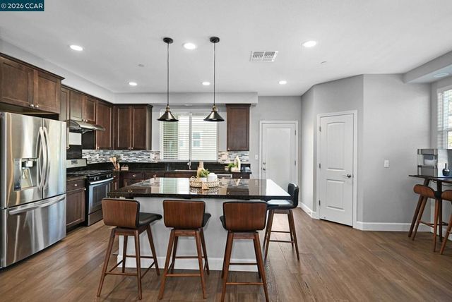 601 Tierney Pl, Martinez, CA 94553