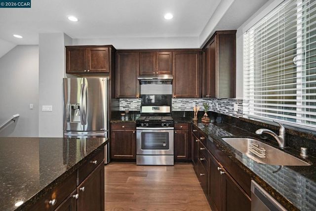 601 Tierney Pl, Martinez, CA 94553