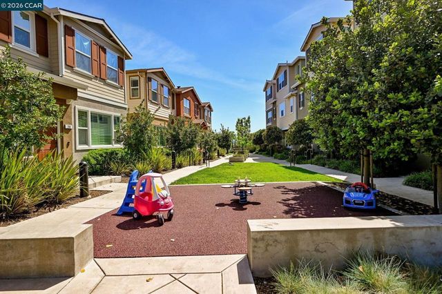 601 Tierney Pl, Martinez, CA 94553