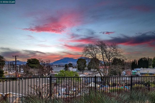 601 Tierney Pl, Martinez, CA 94553