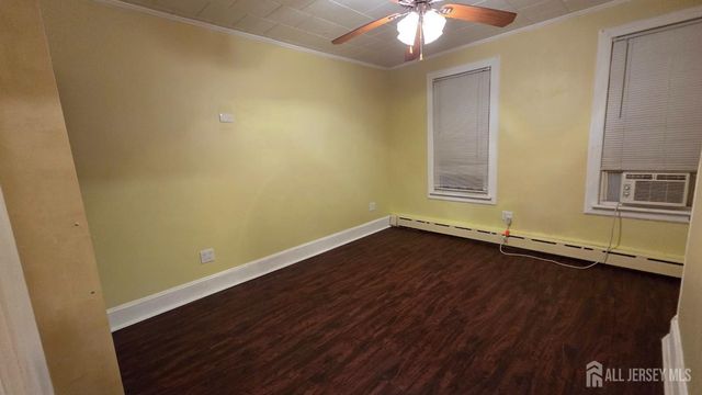 26 Harvey Street, New Brunswick, NJ 08901