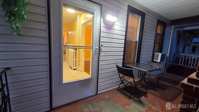 26 Harvey Street, New Brunswick, NJ 08901