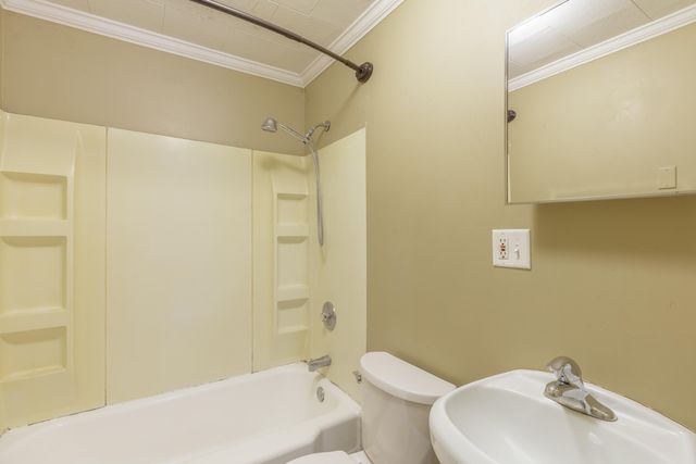 933 Hulana Street, Rossville, GA 30741