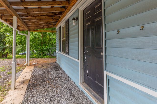 933 Hulana Street, Rossville, GA 30741