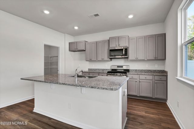 9098 Saint George Road, Wilmington, NC 28411