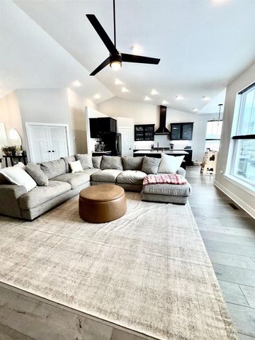 1620 CREEKVIEW LANE, Oconomowoc, WI 53066