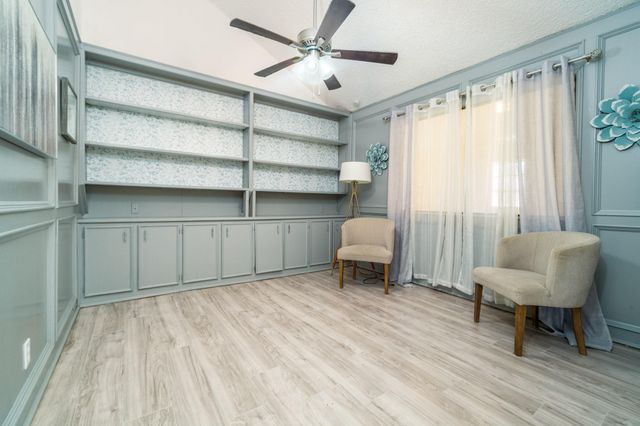 14 Seminole Lane, West Columbia, TX 77486