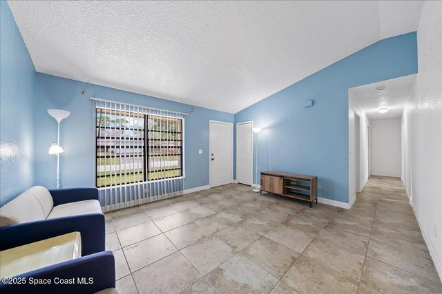 701 Elmont Street NW, Palm Bay, FL 32907