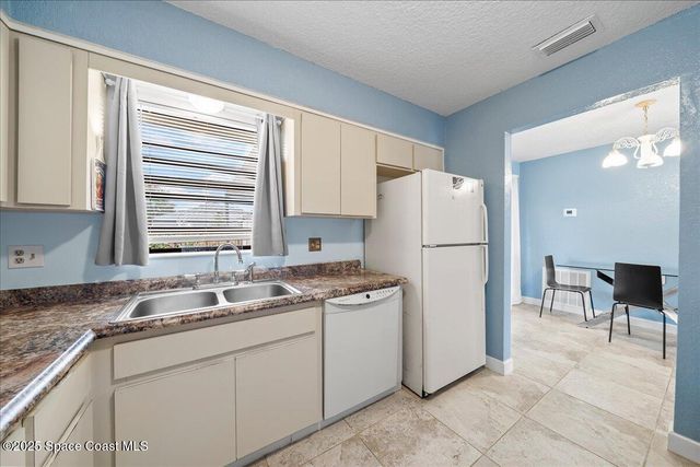 701 Elmont Street NW, Palm Bay, FL 32907