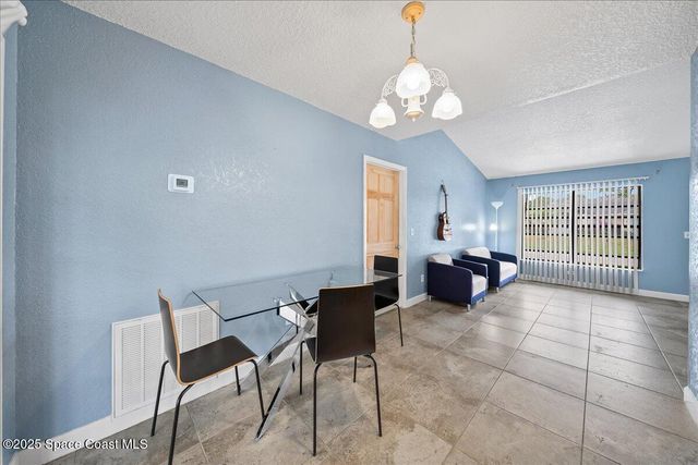 701 Elmont Street NW, Palm Bay, FL 32907