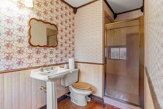 100 Linden Lane, Hewitt, TX 76643