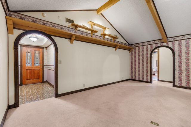 100 Linden Lane, Hewitt, TX 76643