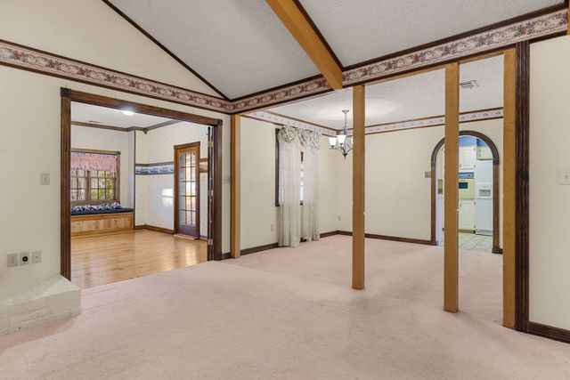 100 Linden Lane, Hewitt, TX 76643