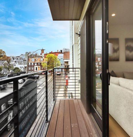 472 West Broadway 204, Boston, MA 02127