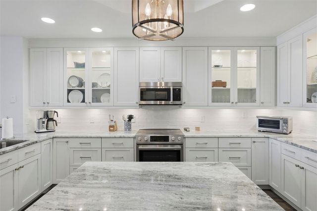 17715 GULF BOULEVARD 306, Redington Shores, FL 33708