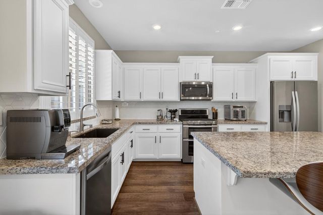 3156 Golden Trail St, Rocklin, CA 95765