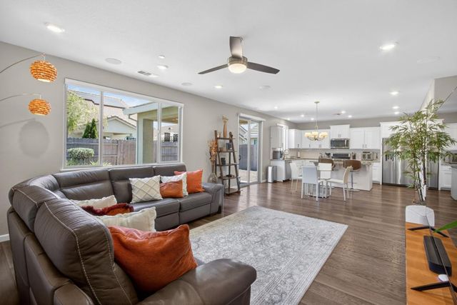 3156 Golden Trail St, Rocklin, CA 95765