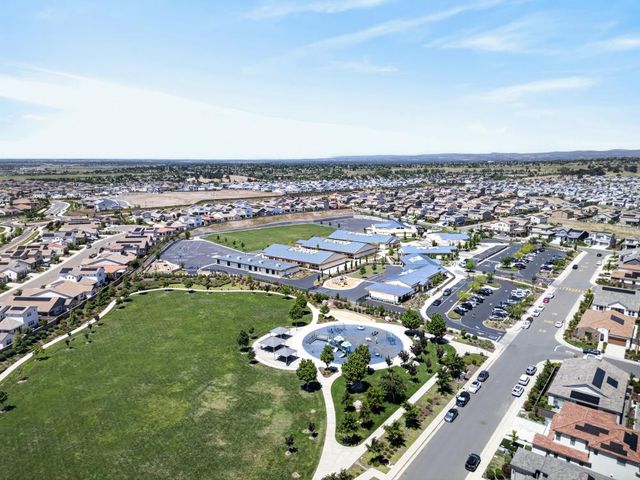 3156 Golden Trail St, Rocklin, CA 95765