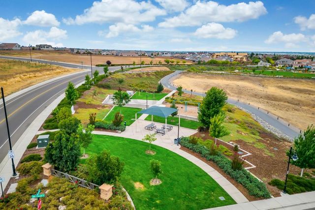 3156 Golden Trail St, Rocklin, CA 95765