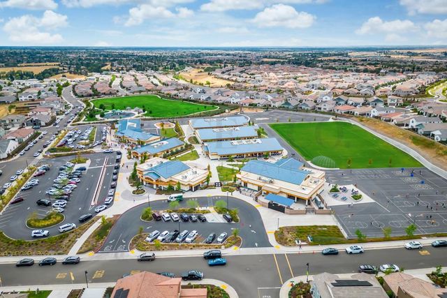 3156 Golden Trail St, Rocklin, CA 95765