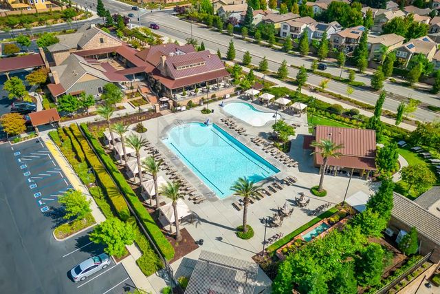3156 Golden Trail St, Rocklin, CA 95765