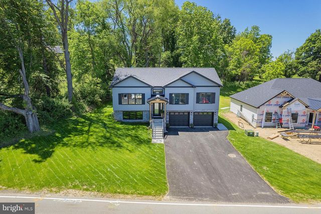 442 WENDEL RD, Irwin, PA 15642