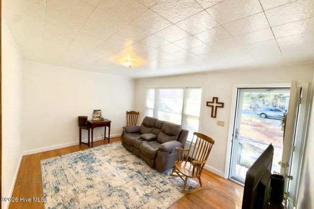 5271 Tobacco Road, Orrum, NC 28369