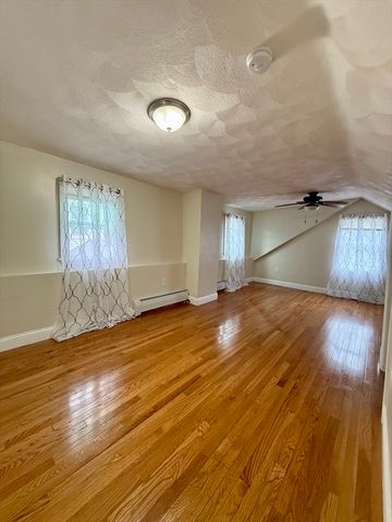 16 Lynn St, Peabody, MA 01960