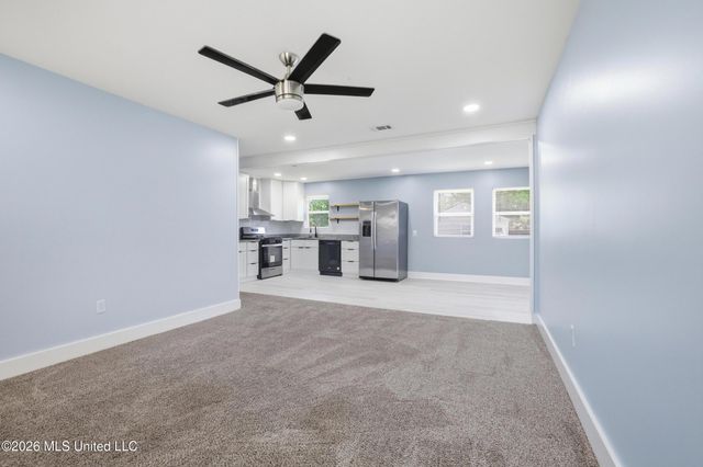 112 Park Lane Drive, Long Beach, MS 39560