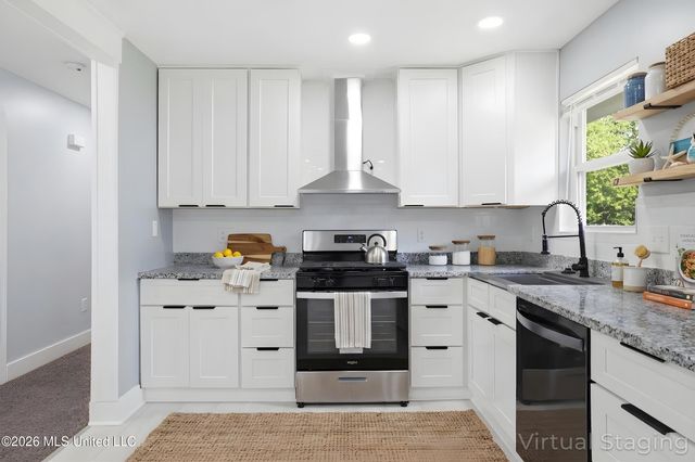112 Park Lane Drive, Long Beach, MS 39560