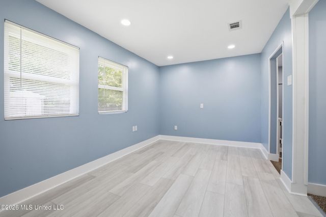 112 Park Lane Drive, Long Beach, MS 39560