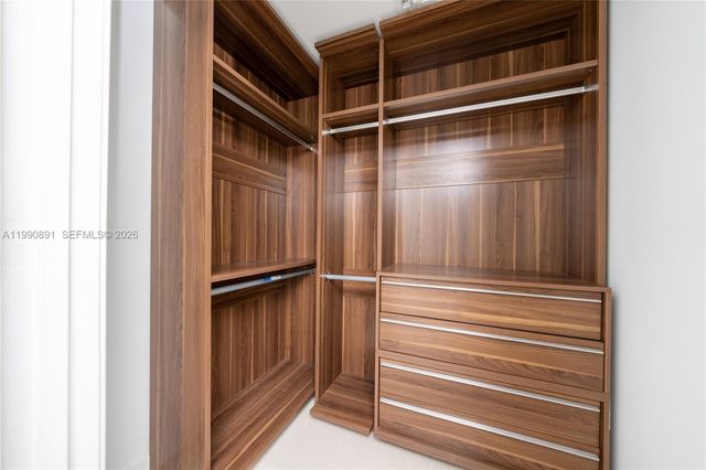 460 NE 28th St 707, Miami, FL 33137