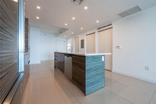 460 NE 28th St 707, Miami, FL 33137